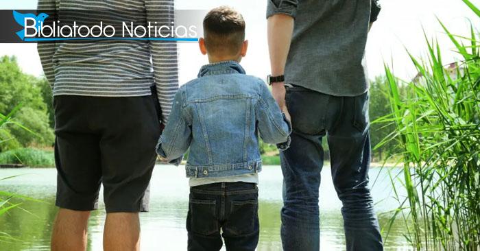 Cristianos reaccionan luego de que agencia protestante le permita a parejas gay adoptar bebés