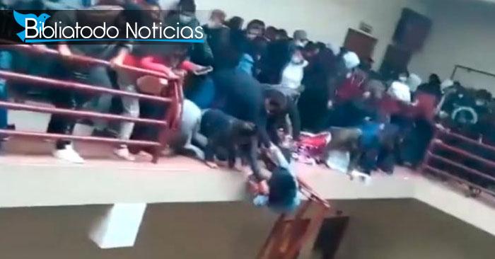 Estudiantes en Bolivia mueren al caer de un cuarto piso de universidad en Bolivia (FUERTES IMÁGENES)