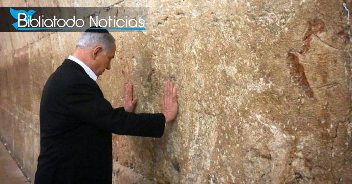 Netanyahu le escribe una carta a Dios pidiendo por la victoria de Israel en las elecciones