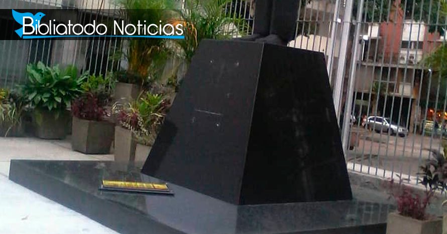 Se cayó una placa puesta tras beatificación del dr. José Gregorio Hernandez en Venezuela
