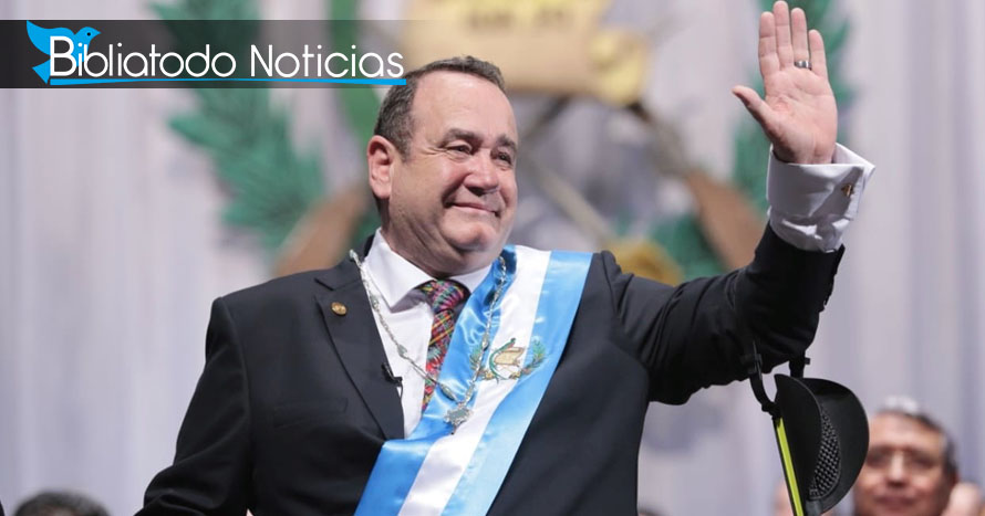 Presidente de Guatemala firma política que protege la vida, la familia y la libertad religiosa